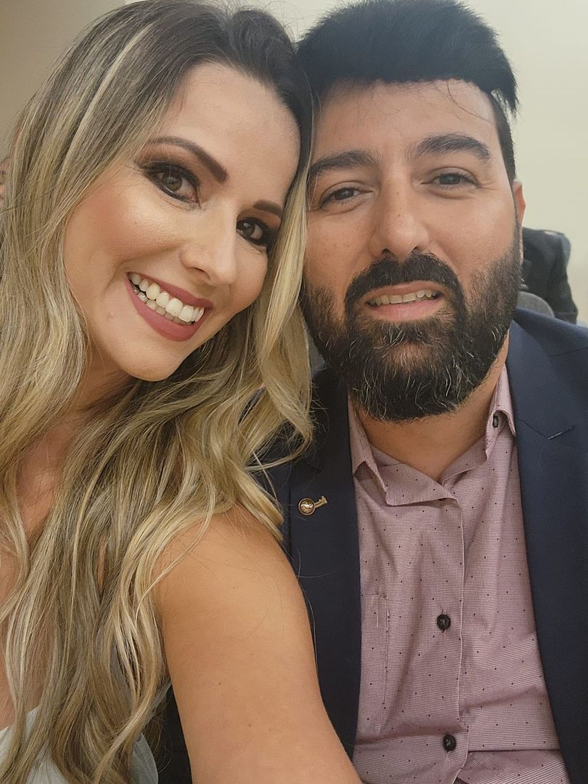 Sempre lado a lado